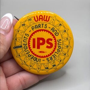Vintage UAW IPS Button Independent Parts and Supply